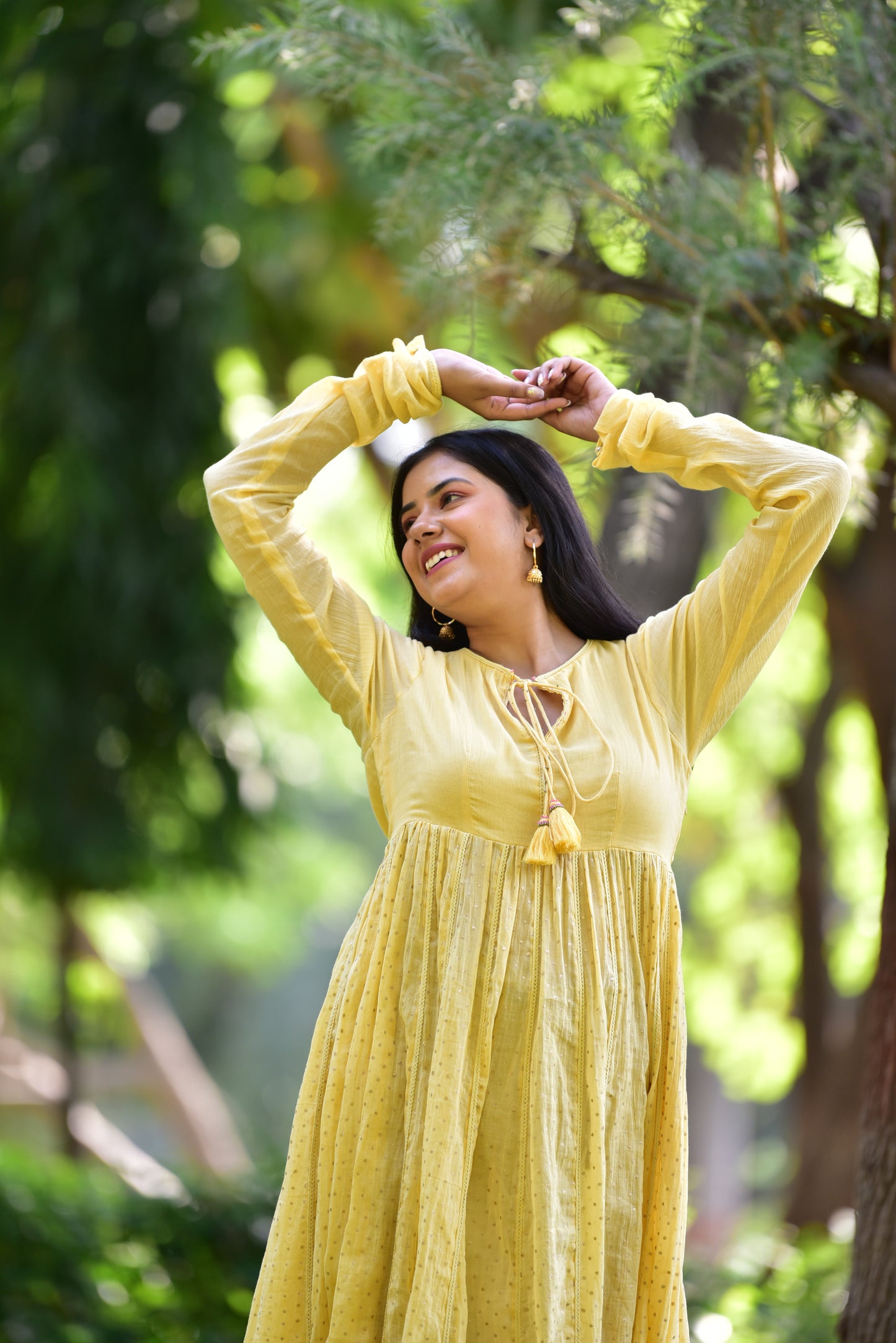 yellow-cotton-kalidar-kurti-full-length-churidar-sleeves-polka-dots