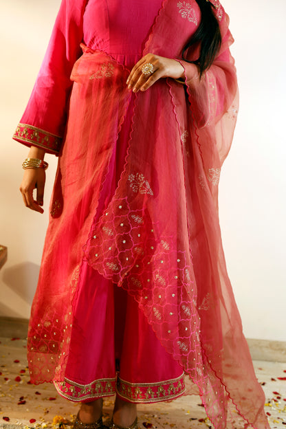 Surkhi Rani Pink Kalidaar Kurta Set