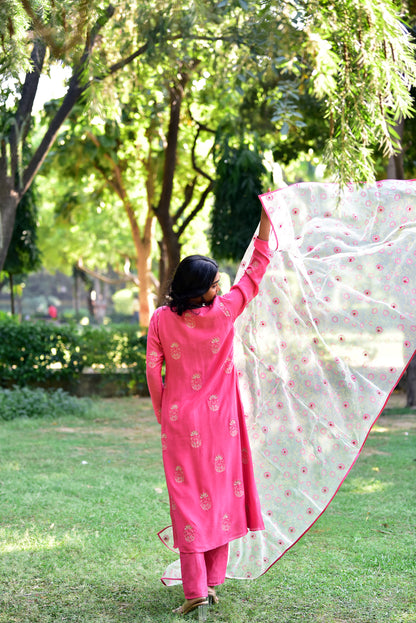 trending kurta set for girls-pink-handblock-silk-set-of-3