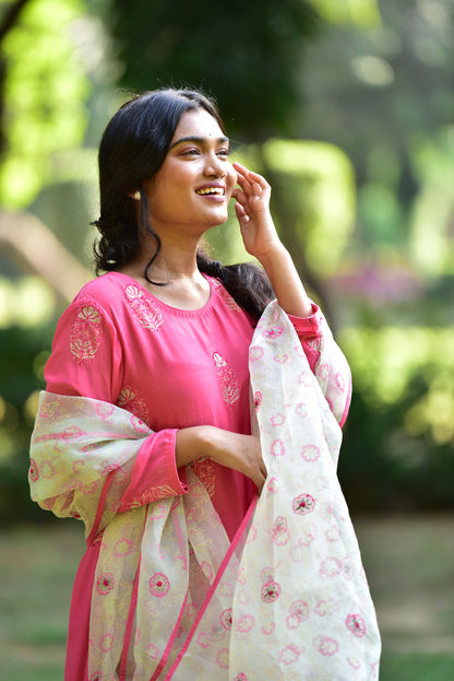 twin-love-collection-ogaan-pink-kurta-set-for-girls-earthenrui