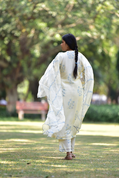 cotton-suit-set-of-3-hand-block-white-ivory-blue-border