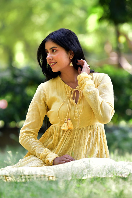 amisha-sharma-in-earthenrui-anarkali-cotton-kurta